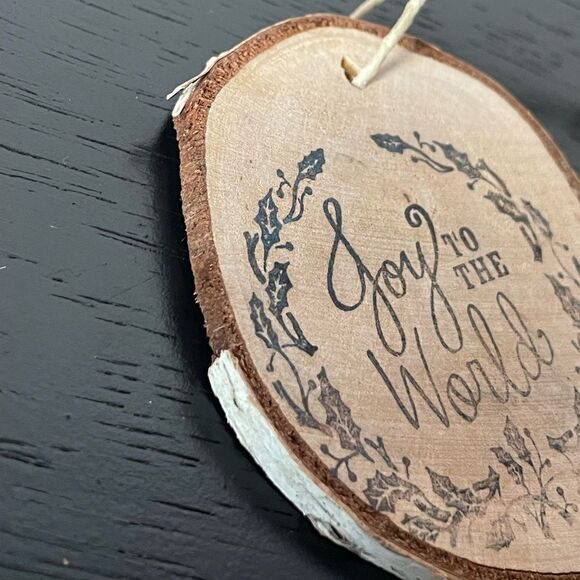 Handmade Wooden Ornaments Made of Small Circular Birch Wood - Picture 15 of 15